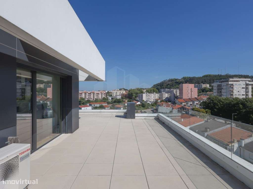 Apartamento T2 com Terraço - Último Piso - Parque da Lavandeira-6
