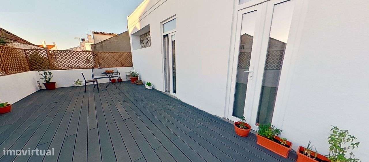 Prédio/Misto no Centro do Montijo-32