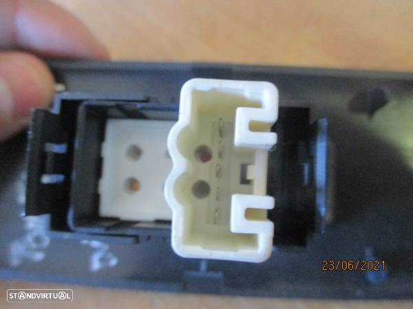 Interruptor 7423142140 TOYOTA RAV 4 2004 VIDRO FRENTE DRT - 3