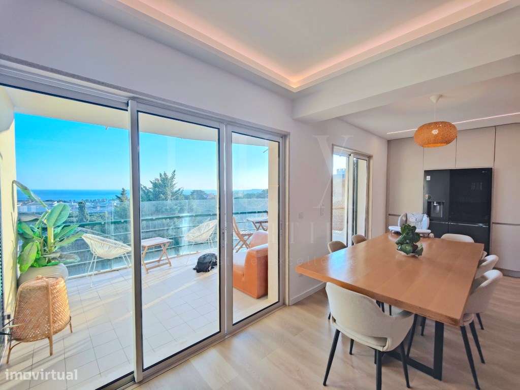 PENTHOUSE T5 DE LUXO COM VISTA FRONTAL DE MAR NO CENTRO DO ESTORIL-8
