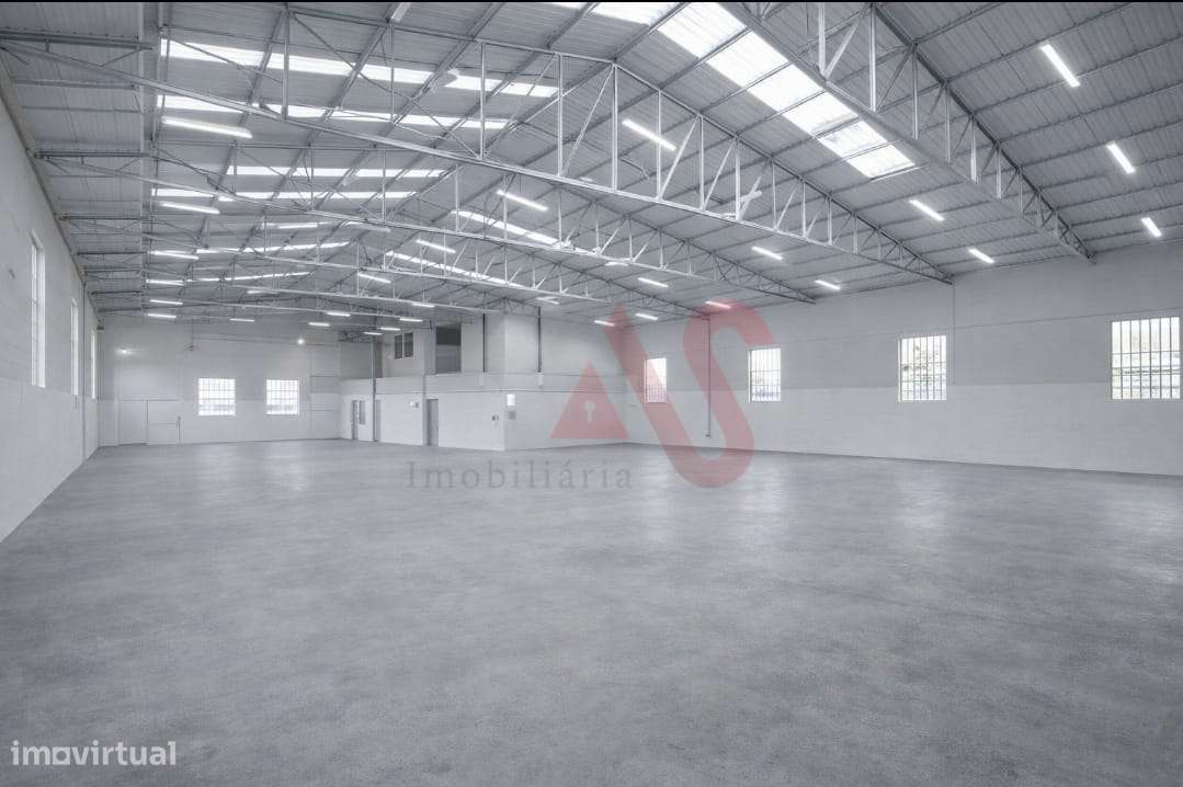 Armazém Industrial com Licença de Indústria + Terreno Anexo | Excelent - Grande imagem: 3/6