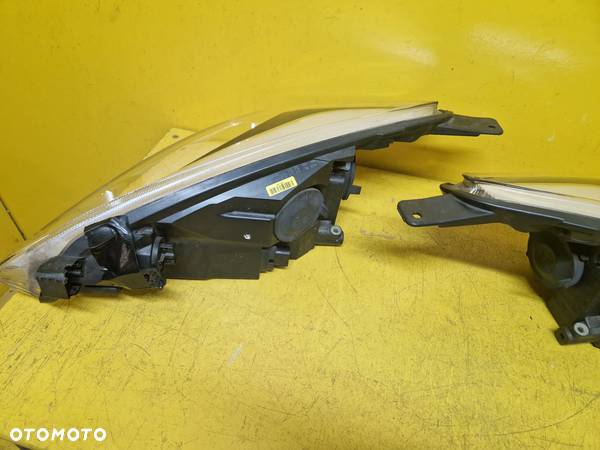 FORD FIESTA MK8 LAMPA LEWA PRAWA PRZOD H1BB-13W030-AF - 10