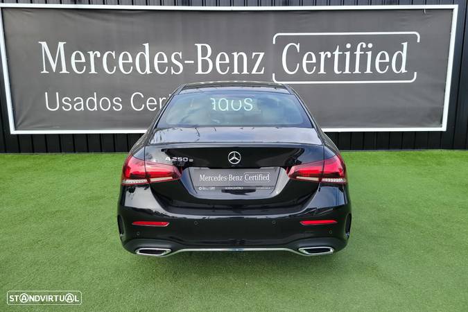 Mercedes-Benz A 250 Limousine e AMG Line - 7