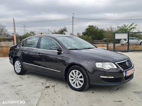 Volkswagen Passat Variant 2.0 TDI Comfortline DPF - 2