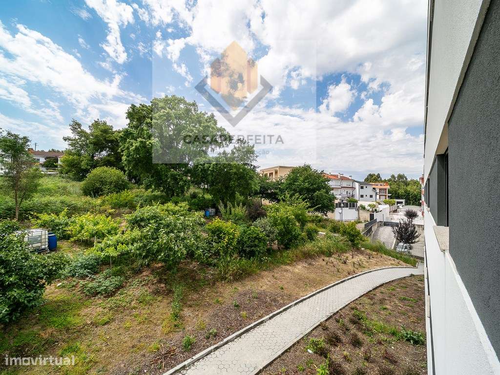 Apartamento T2 Novo com Varanda e Lugar de Garagem - Pedroso-26