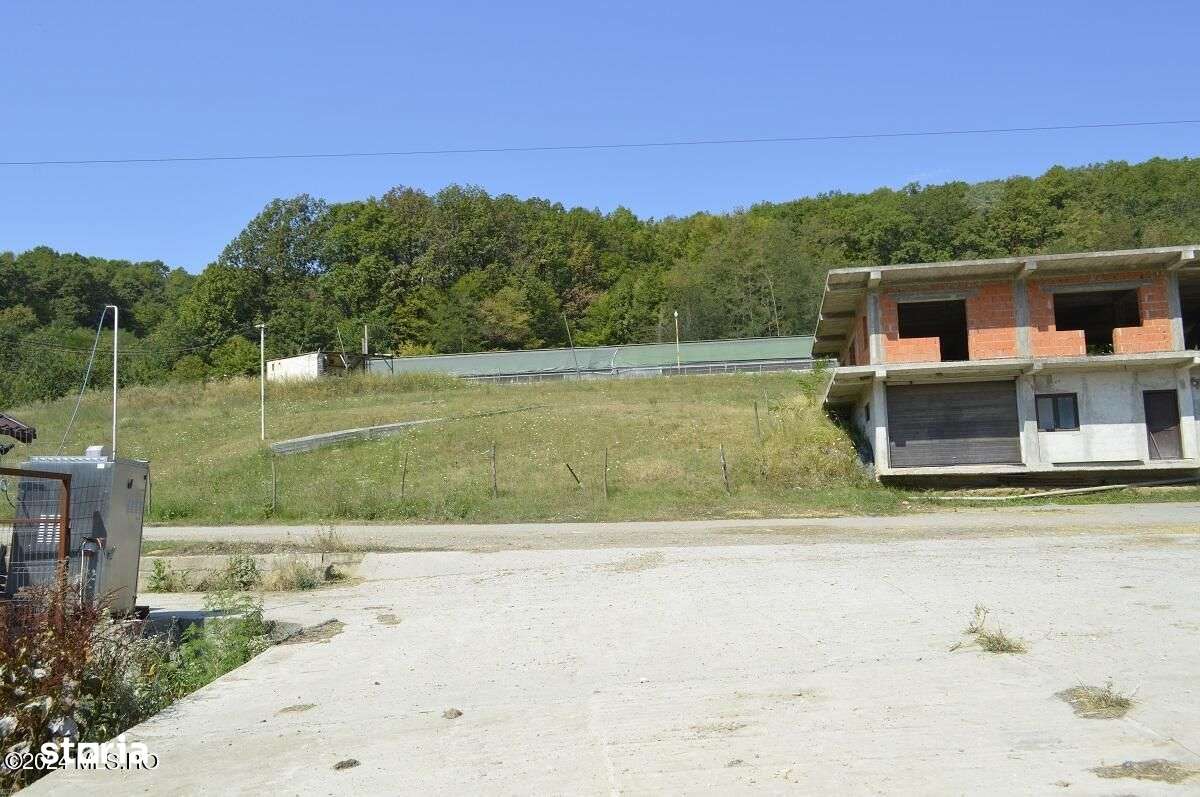 Bogati - Glimbocel, cladire cu suprafata utila 538 mp, teren 1000 mp - Imagine principală: 3/15