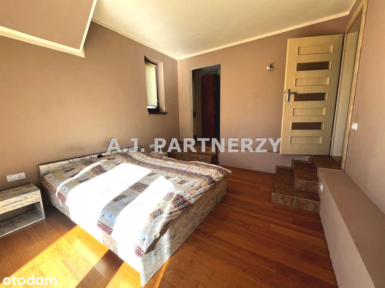 Dom poza miastem na dużej działce-7