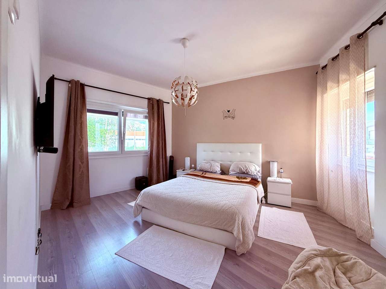 Moradia de 4 quartos, inserida num terreno com 367 m².-15