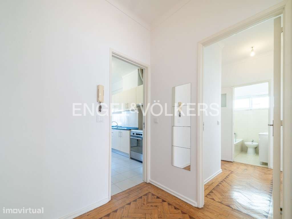Luminoso apartamento com 4 quartos e varanda no Beato-6