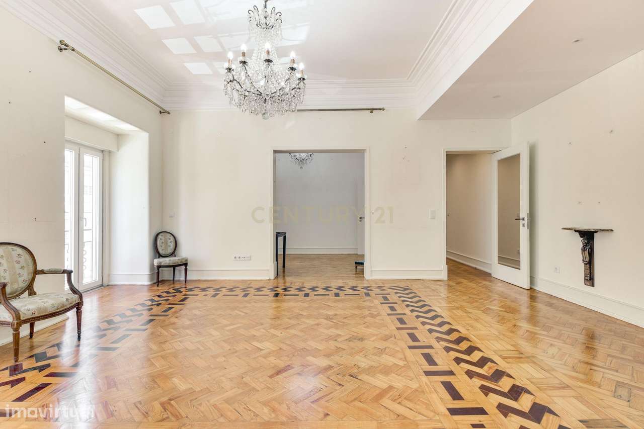 Fantástico Apartamento T4 na Alameda Dom Afonso Henriques – Localizaçã-5