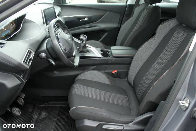 Peugeot 3008 1.5 BlueHDi Active S&S - 9