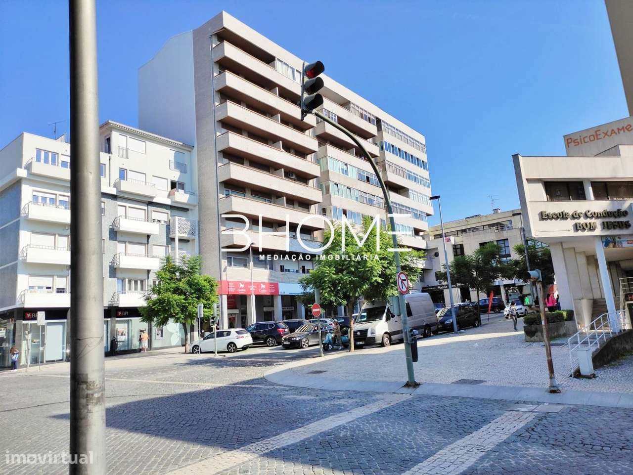 OPORTUNIDADE  - Escritório com Varanda no Centro de Braga!!-8