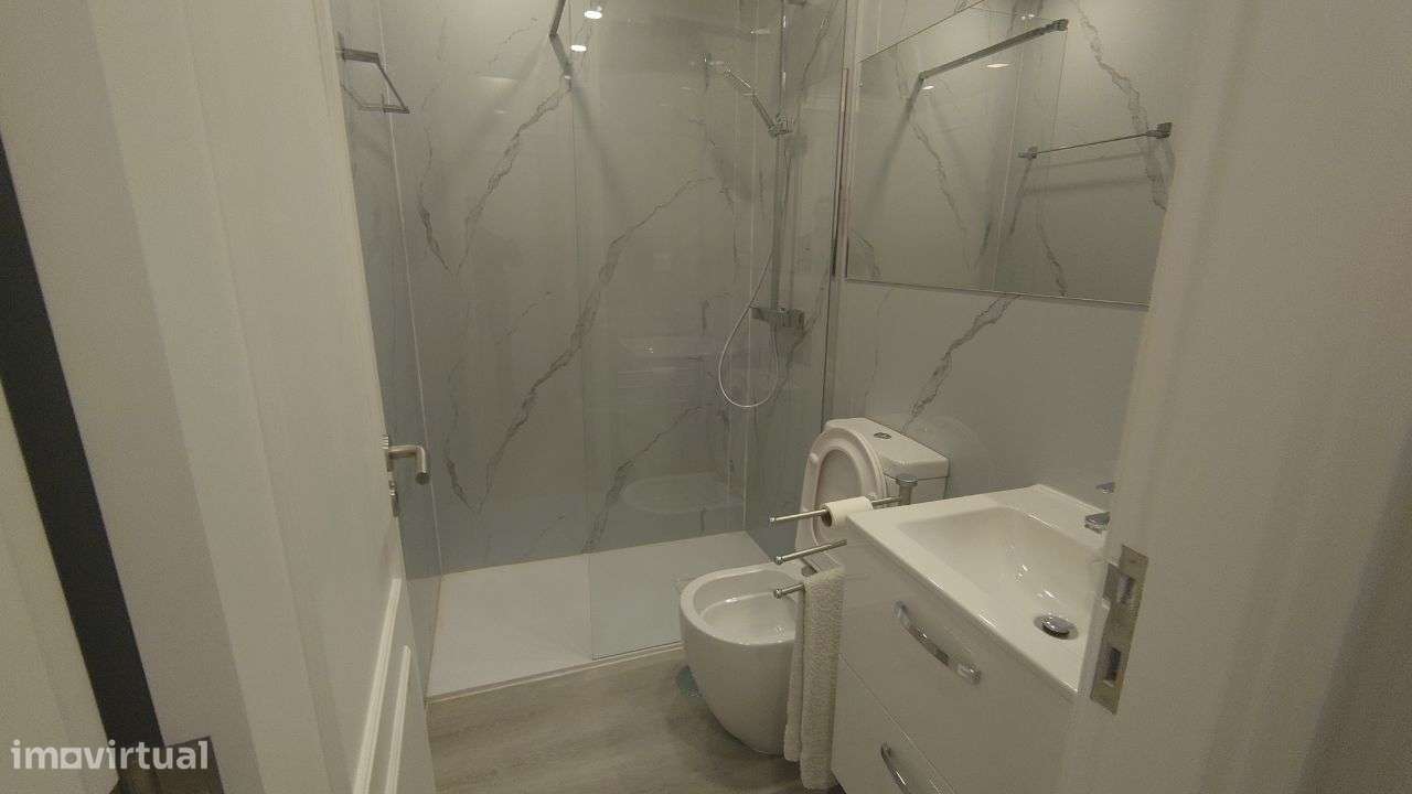 Vendo apartamento T2+1 remodelado no centro vila do conde-14