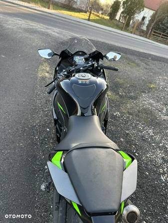 Kawasaki ZX - 5