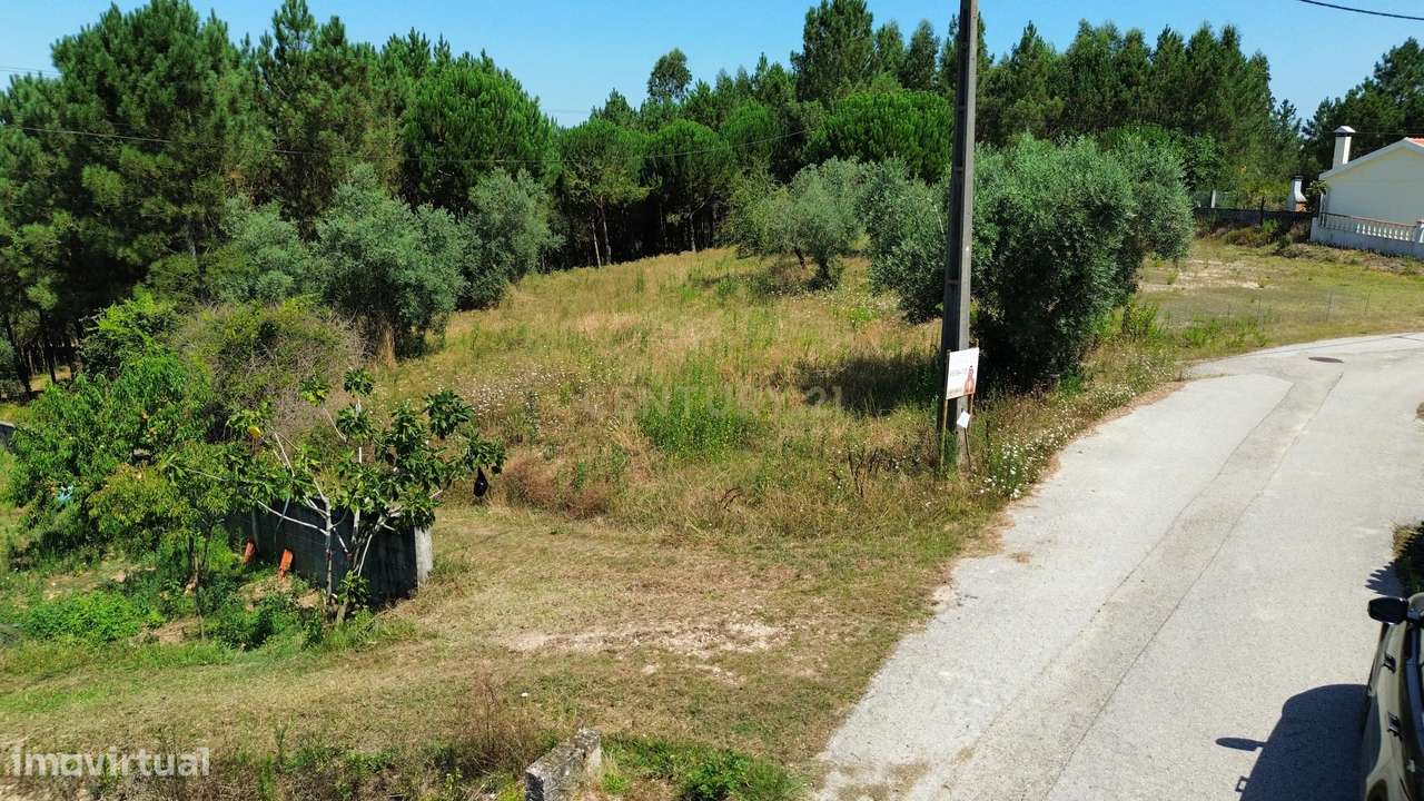 Terreno com 2020m2 para construção em Carnide - Grande imagem: 4/58