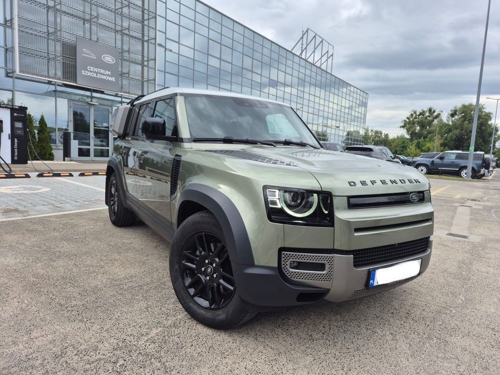 Land Rover Defender 110 D200 X-Dynamic SE 2023
