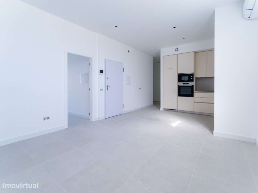 Apartamento T1 renovado com excelentes acabamentos na Nazaré-5