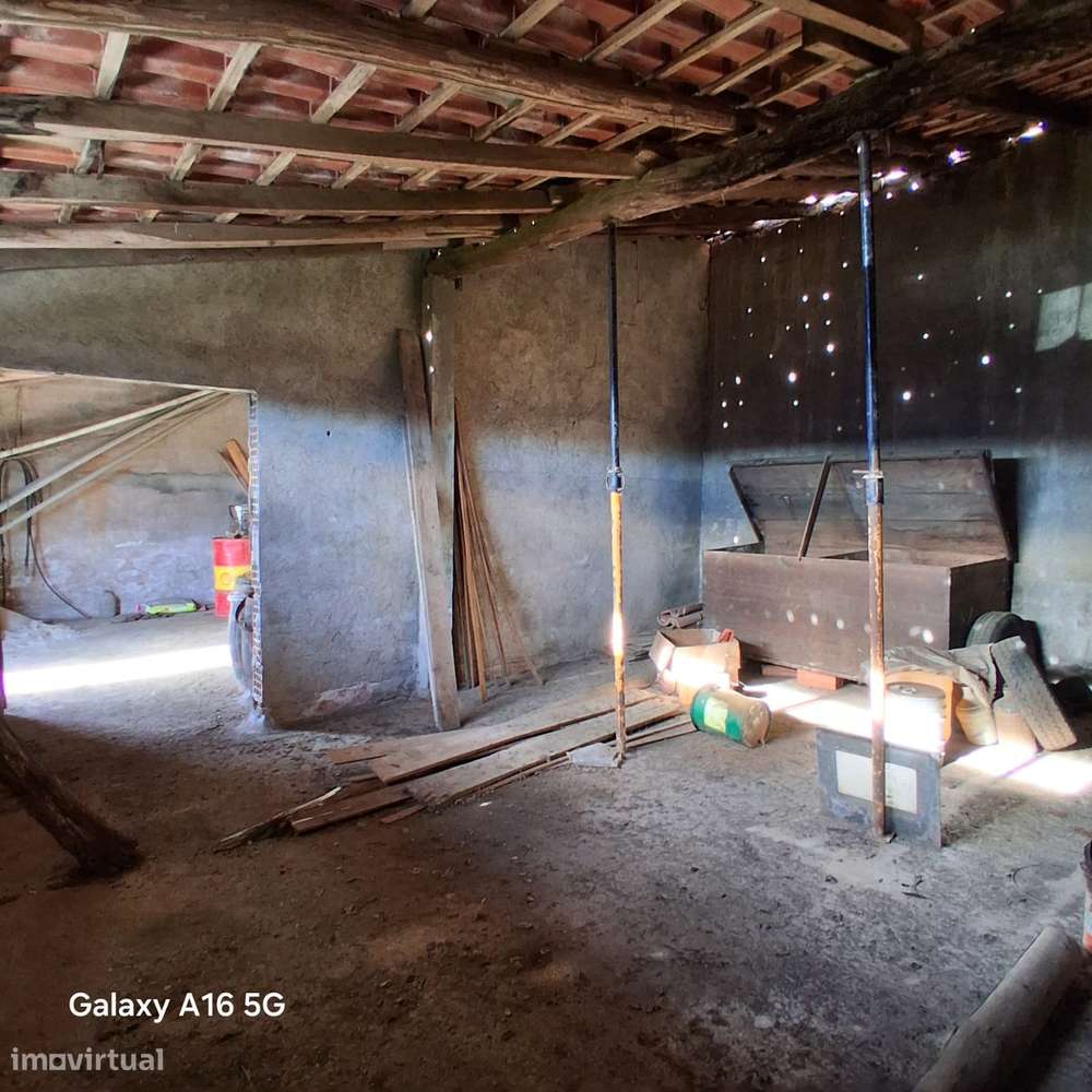 Garagem Dupla com Quintal - Cepos (Arganil) - Grande imagem: 4/10