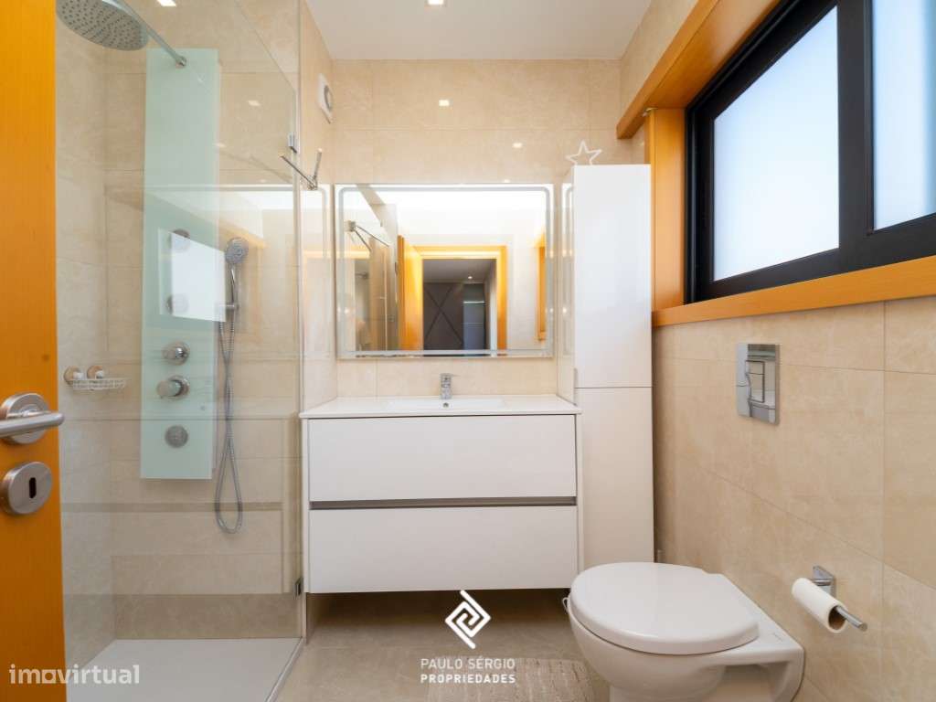 Apartamento T2 Duplex em Espinho-13