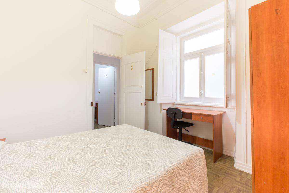 Quarto - localizado em Picoas Lisbon - Grande imagem: 4/6
