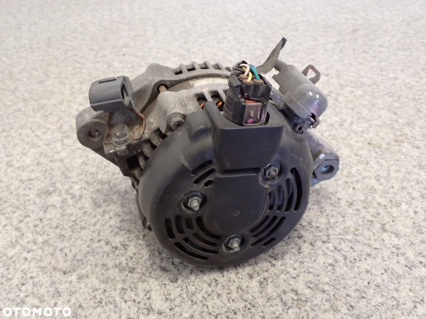 TOYOTA YARIS II 1.0 BENZ 1KR 09-11 ALTERNATOR - 5