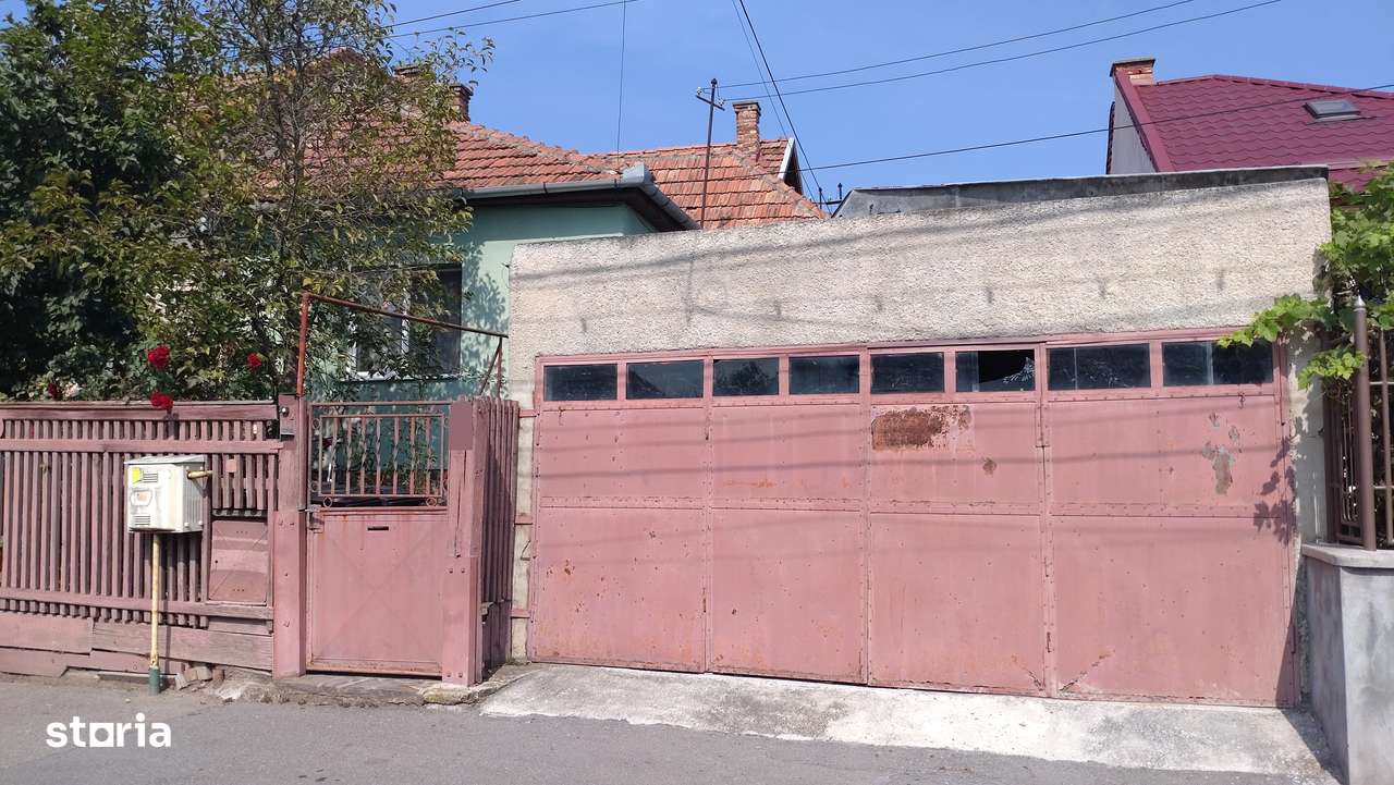 Vand casa cu 3 camere in cartierul Dambul Rotund-10