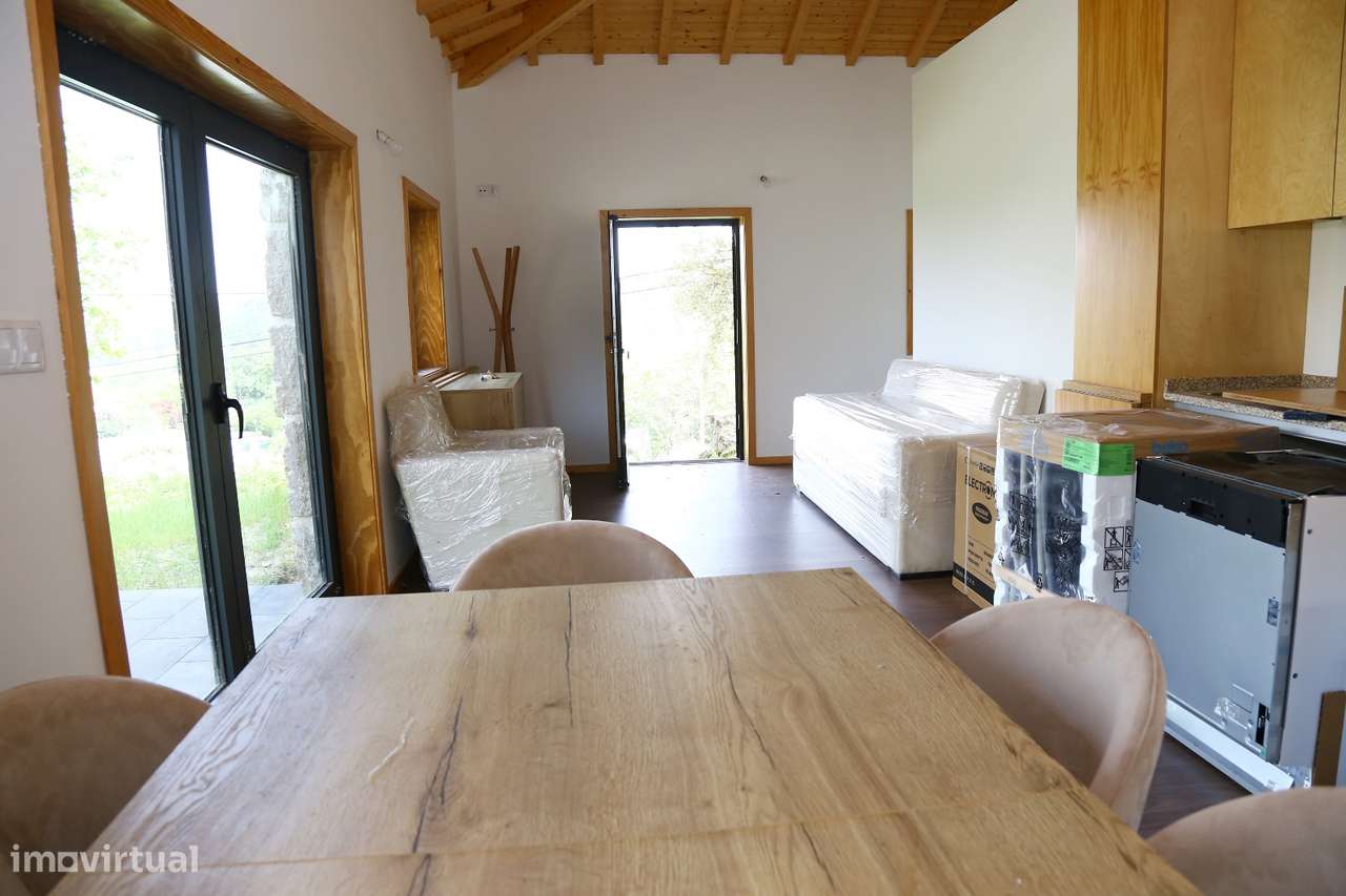 Moradia Isolada T2 Venda em Lustosa e Barrosas (Santo Estêvão),Lousada-8