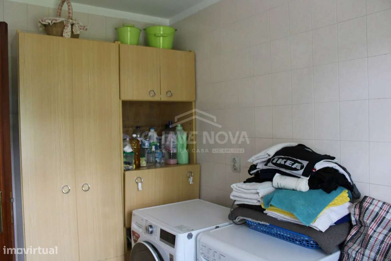 Moradia V4+Office, Pedroso, Jardim, Garagem, Próxima A29-16
