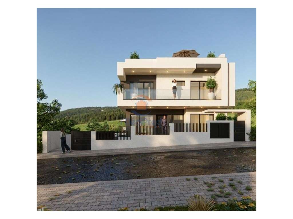 Moradia T5 com piscina em Santa Iria de Azóia | Loures - Grande imagem: 4/12