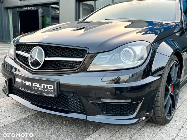 Mercedes-Benz Klasa C 63 AMG Coupe AMG SPEEDSHIFT MCT Edition 507 - 22