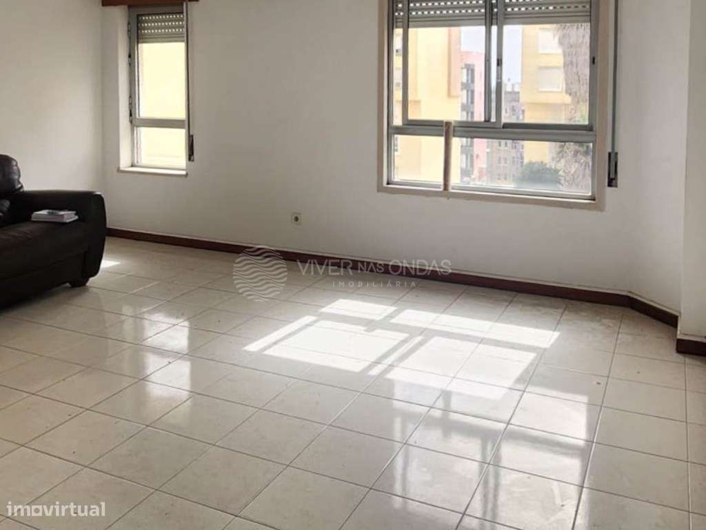 Apartamento T4 com 2 wc's na Caparica, Almada. - Grande imagem: 5/26