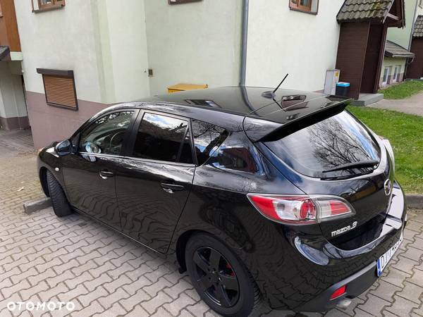 Mazda 3 1.6 Exclusive + - 5