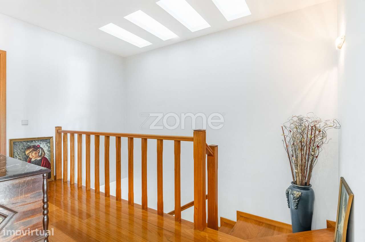 Moradia T4 com Suíte em Dume-12