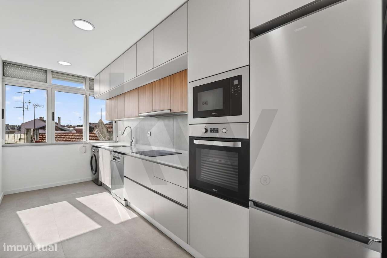 Oportunidade Exclusiva: T3 Remodelado e Metro à Porta, Olaias - Grande imagem: 5/28