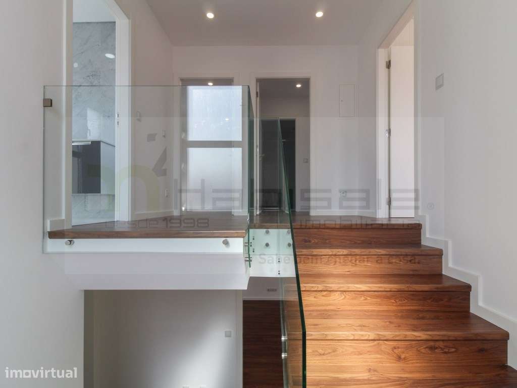 Moradia T3, situada em Areia Cascais, a curta distância da praia do...-22