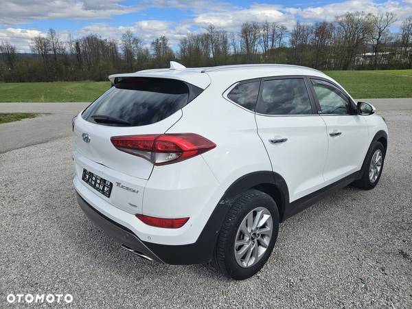 Hyundai Tucson 2.0 CRDi 4WD Automatik Advantage - 4