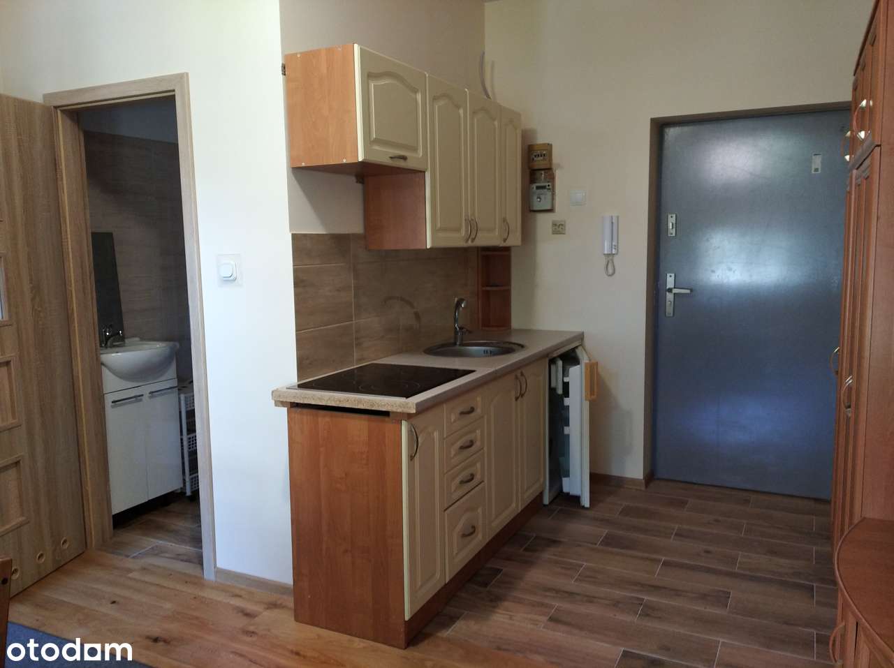 Kawalerka niedaleko PKP - Pełny obrazek: 4/8