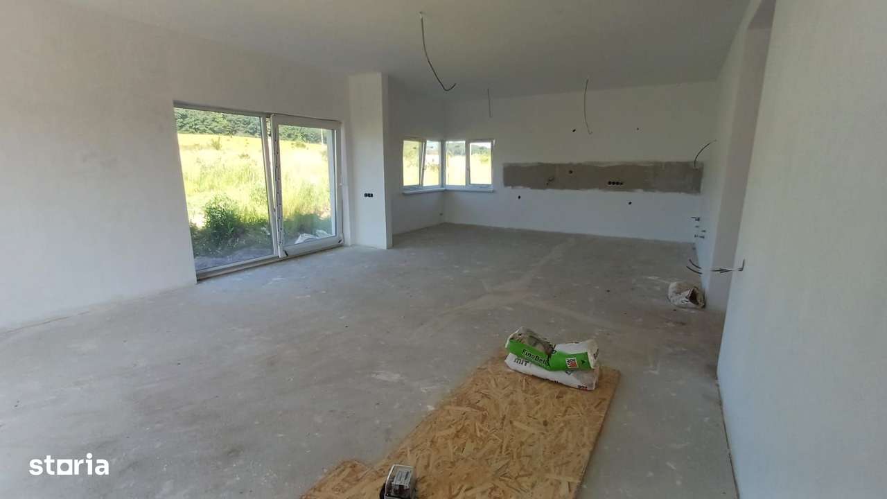 Casă individuală - Corunca-1460 mp teren-3