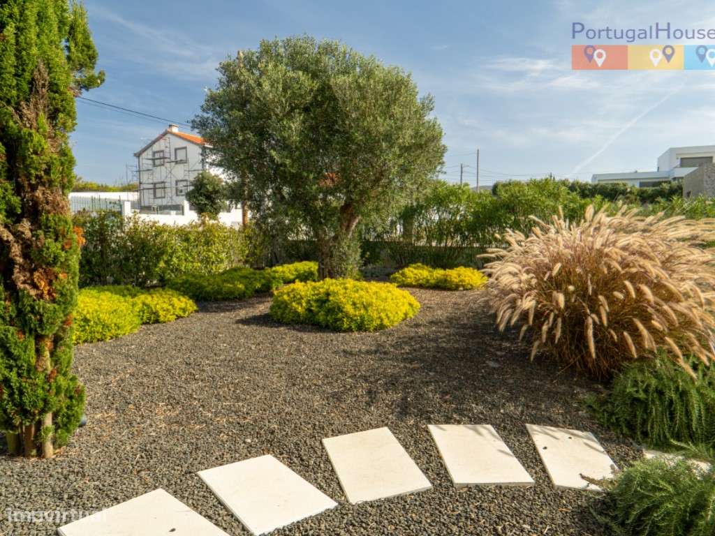 Moradia T4 de Luxo com terreno de 5.300 metros quadrados-12