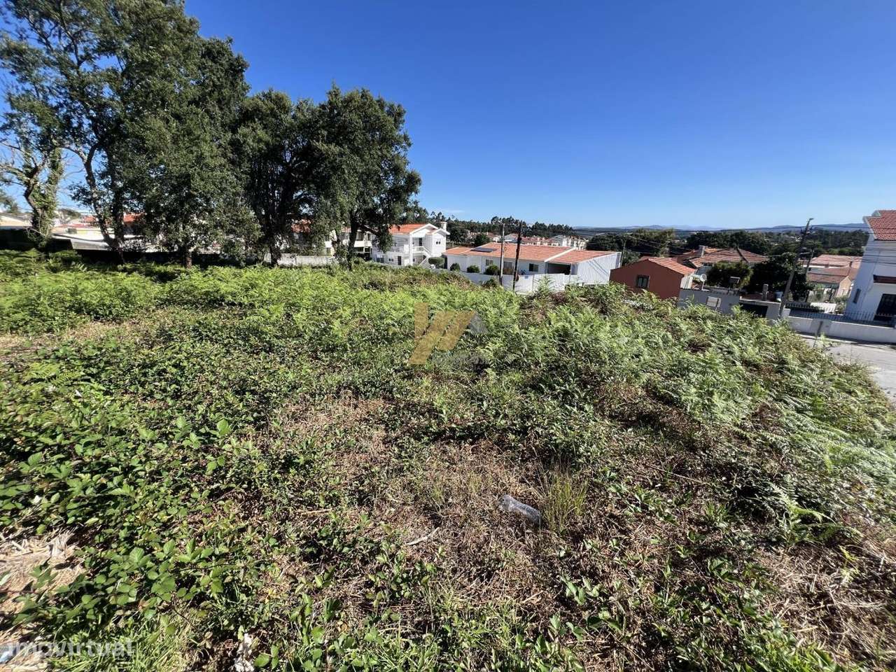 Terreno de gaveto para construção com 450m2 - Grande imagem: 4/4