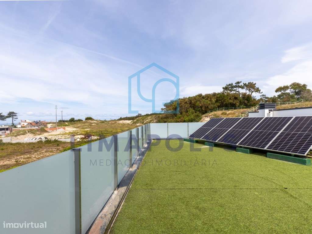 Moradia de Luxo a 400m da Praia-30