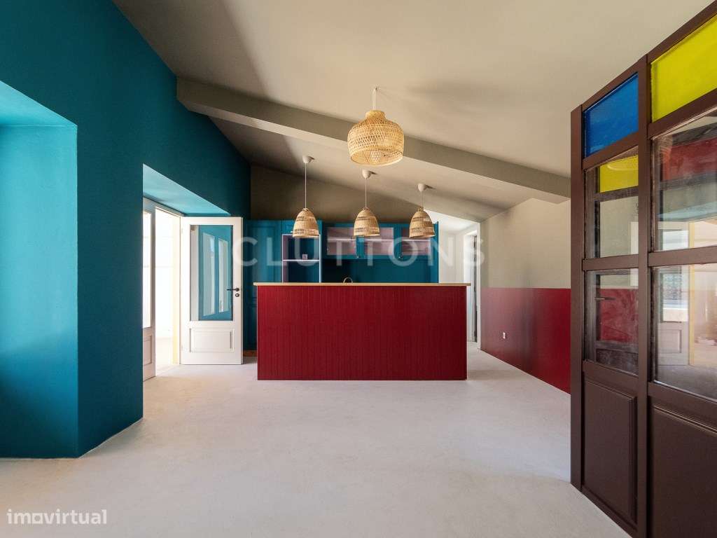 Hostel com investimento no centro de Grandôla - Grande imagem: 4/27