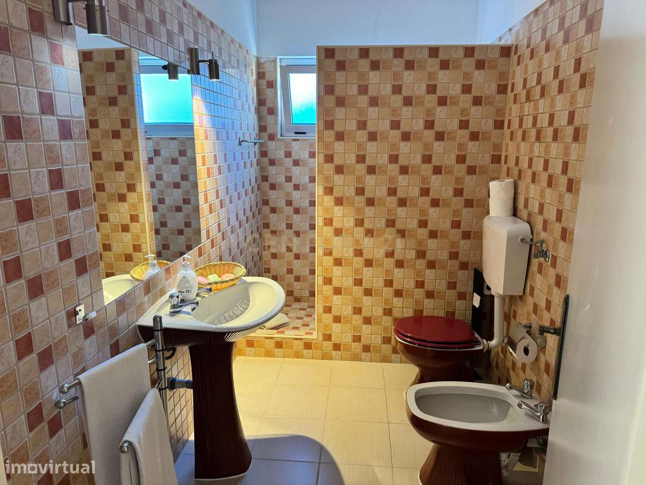 Casa Isolada em Alenquer com 4 Quartos e Garagem - 420.000€-23