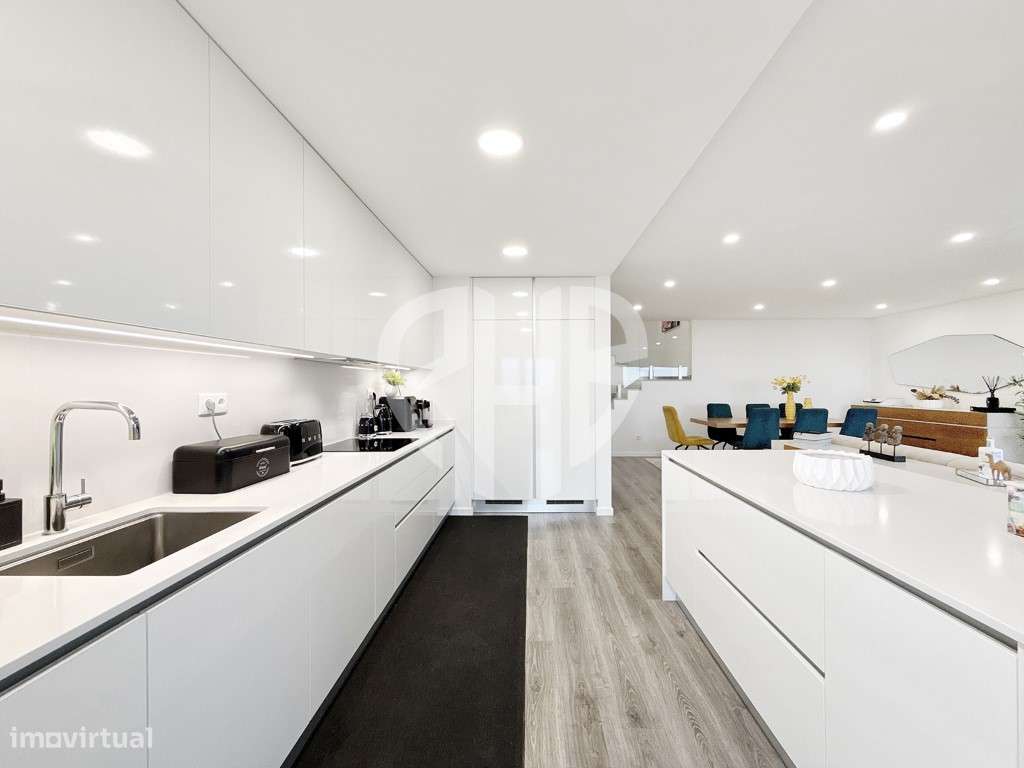 Apartamento T4 Duplex 3/ Suites com Vista Lisboa / Rio Tejo-17