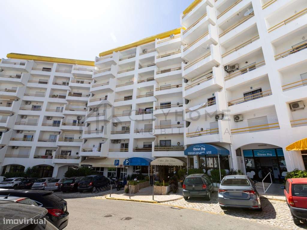 Apartamento T1 com Piscina e Varandas em Albufeira-23