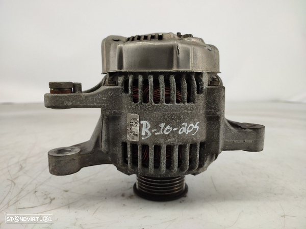 Alternador Toyota Corolla Combi (_E12_) - 4