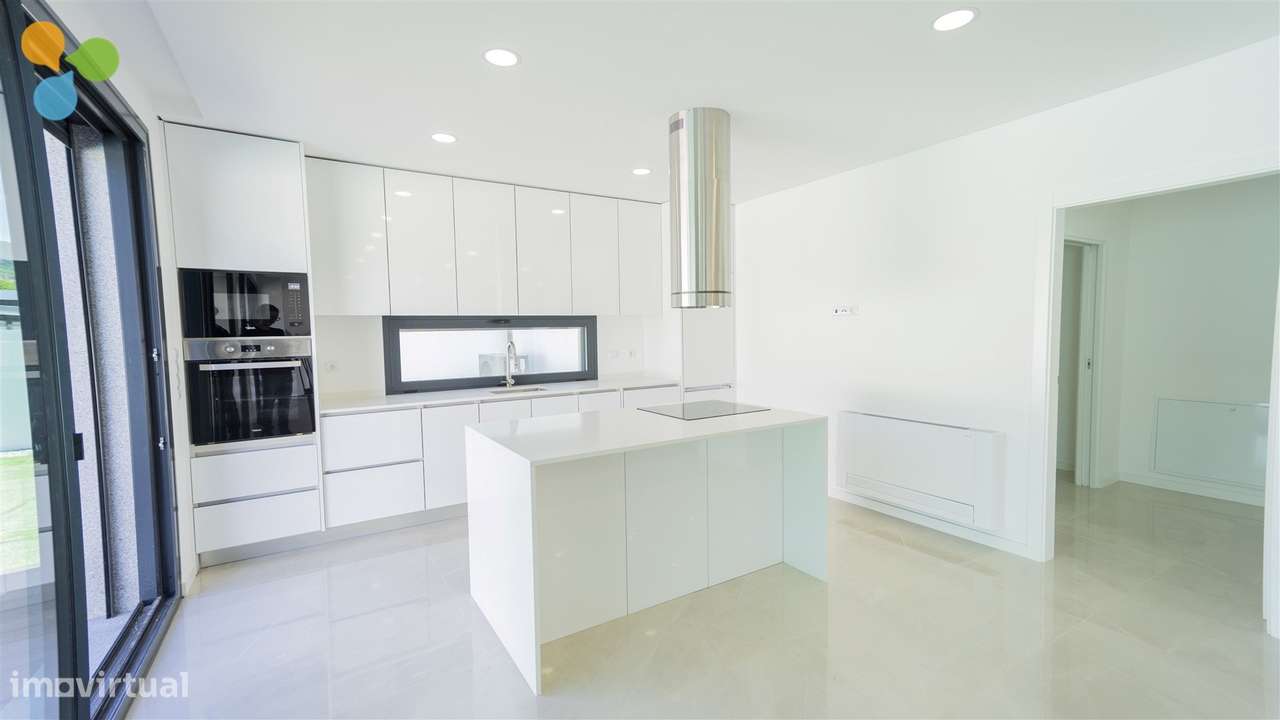 Moradia Isolada T4 Nova | Quinta da Ponte da Terra-8