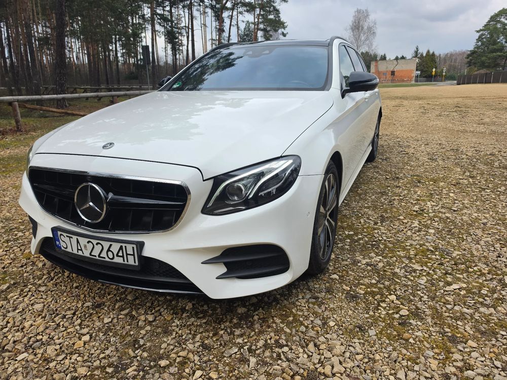 Mercedes-Benz E W213 400 d 4Matic 9G-TRONIC AMG Line 2018