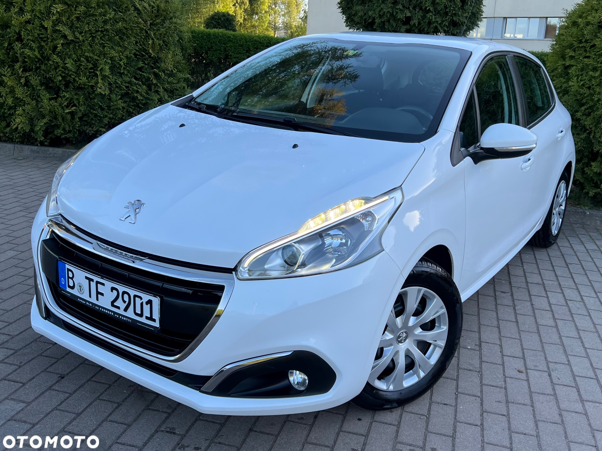 Peugeot 208 1.2 PureTech Active - 16