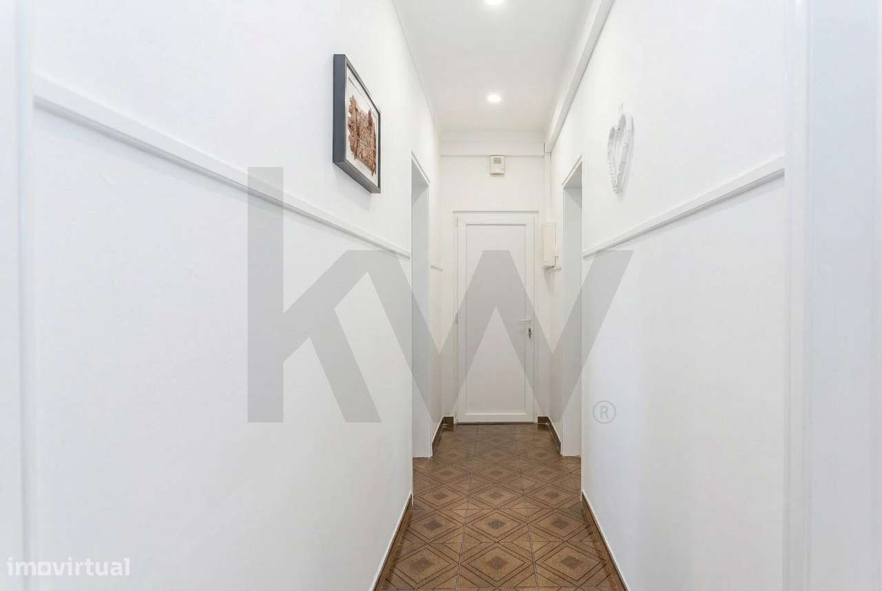 Moradia T2  com Garagem  e anexos inserida num lote de 1500 m2 de ter-6